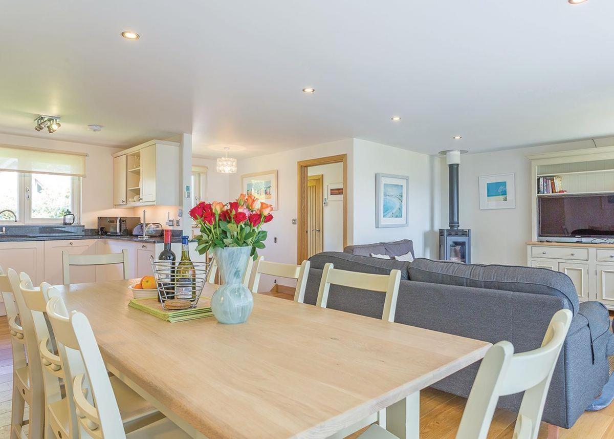 Swandown Lodges Chard Eksteriør bilde