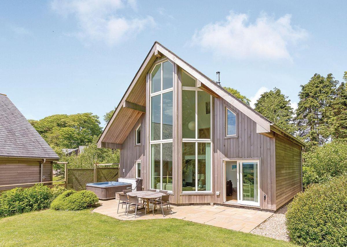 Swandown Lodges Chard Eksteriør bilde